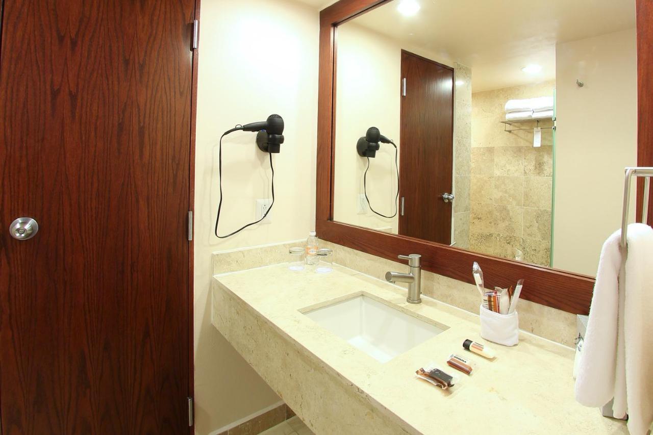 Hotel Opus Grand Toluca Aeropuerto المظهر الخارجي الصورة